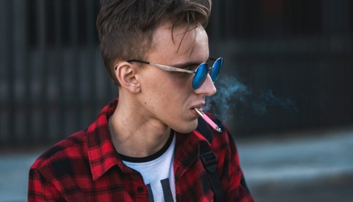 Palenie a COVID-19 – czy palacze są w grupie większego ryzyka?